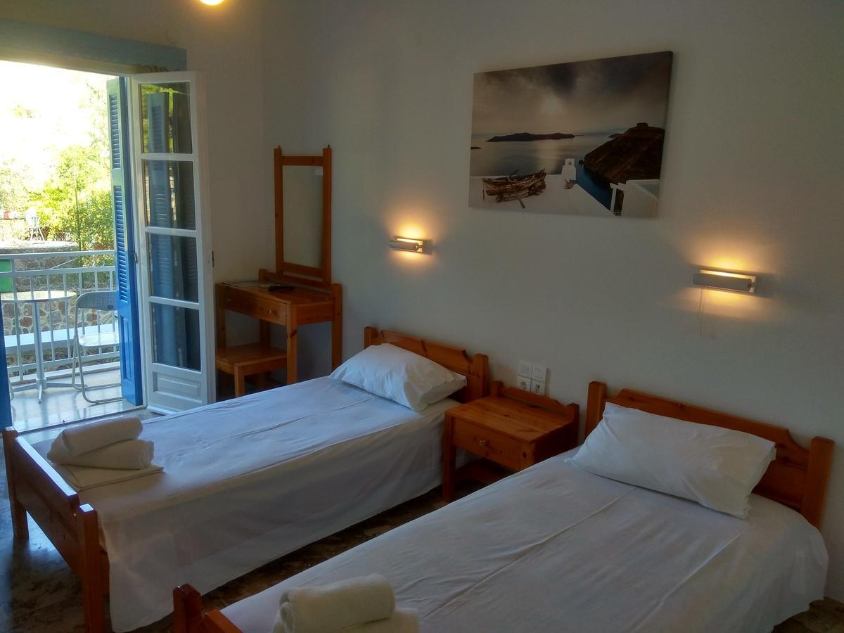 Panos Studios Poros Town Exteriér fotografie