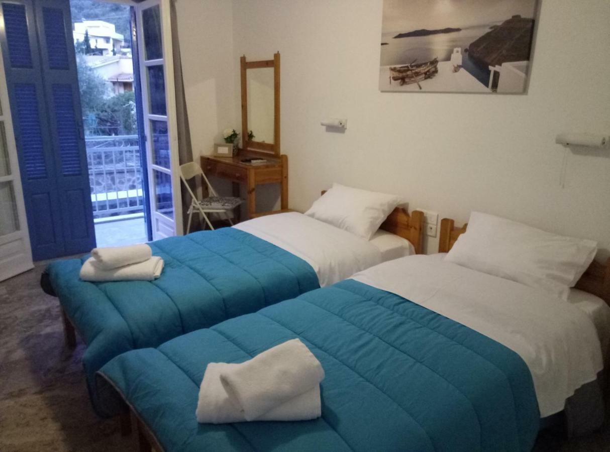 Panos Studios Poros Town Exteriér fotografie
